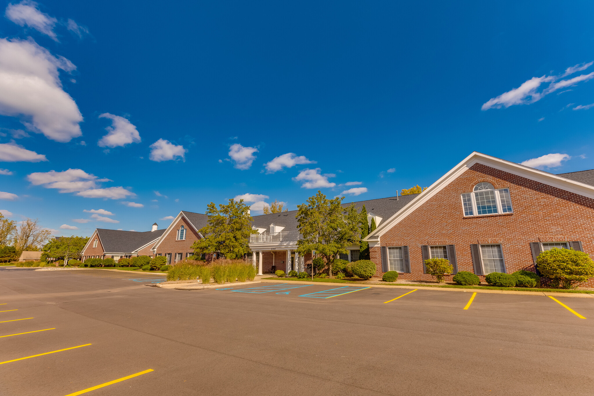 2369 Woodlake Dr, Okemos, MI for lease Building Photo- Image 1 of 5