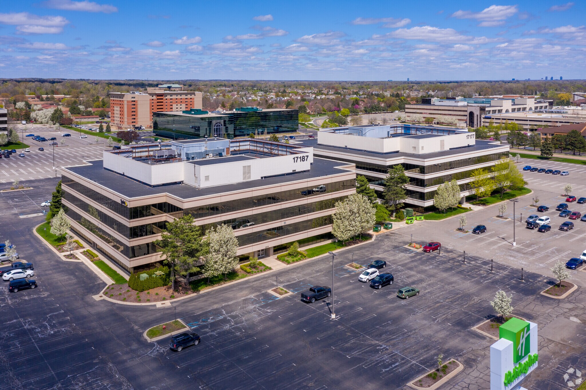 17187 N Laurel Park Dr, Livonia, MI 48152 Office for Lease