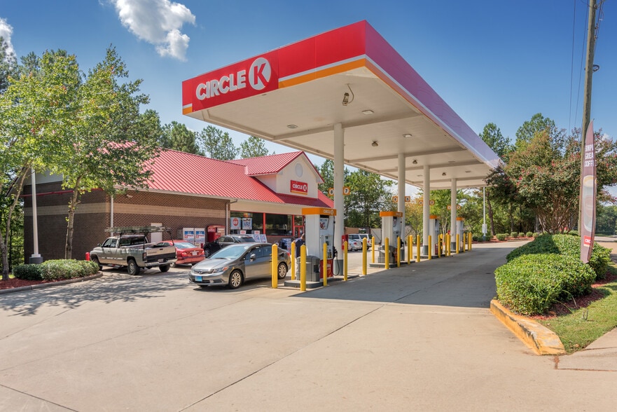 3205-3415 Avent Ferry Rd, Raleigh, NC for lease - Building Photo - Image 3 of 7