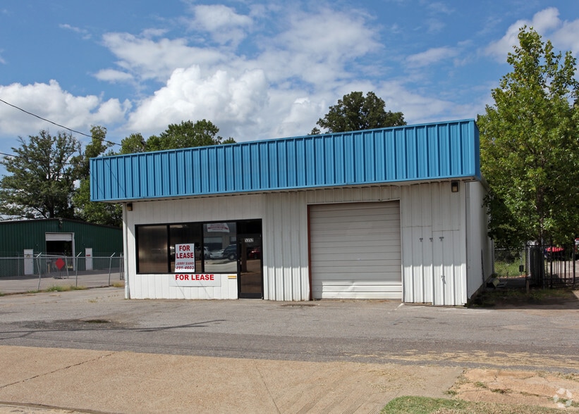 5352 Pleasant View Rd, Memphis, TN for sale - Building Photo - Image 2 of 2