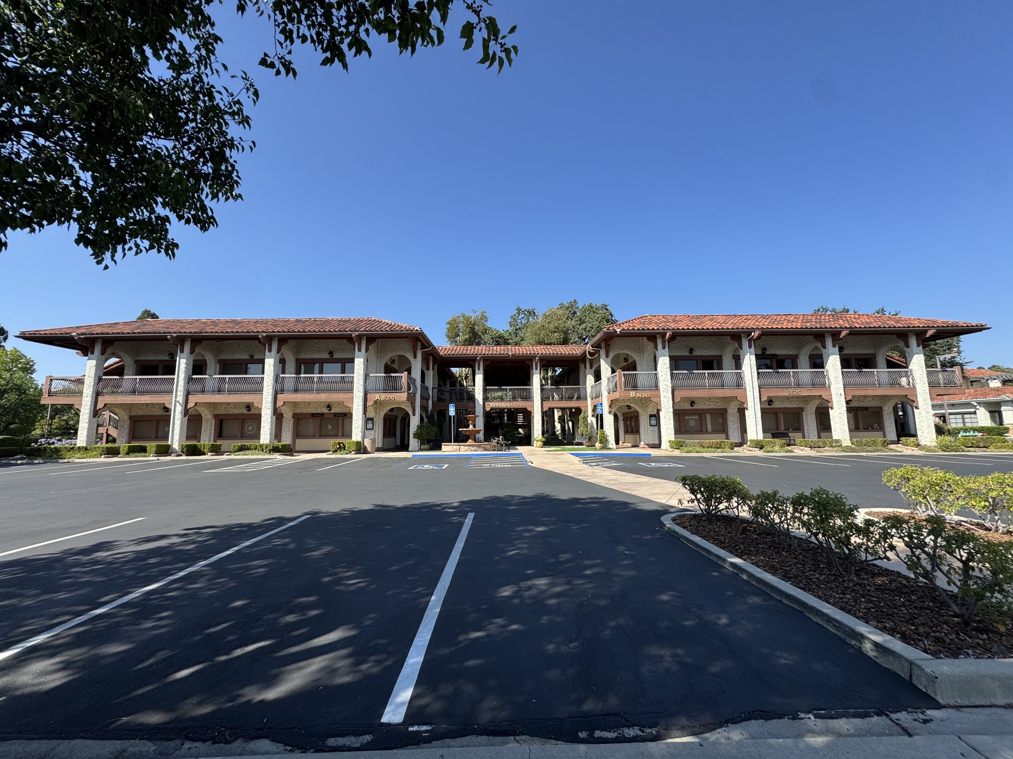 3625 E Thousand Oaks Blvd, Westlake Village, CA for lease Building Photo- Image 1 of 8