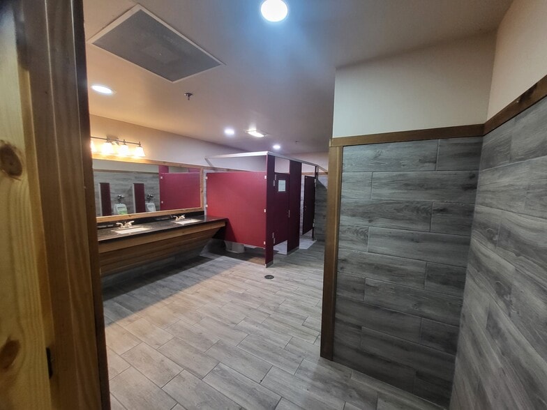 800 S International Blvd, Hidalgo, TX for lease - Building Photo - Image 3 of 43