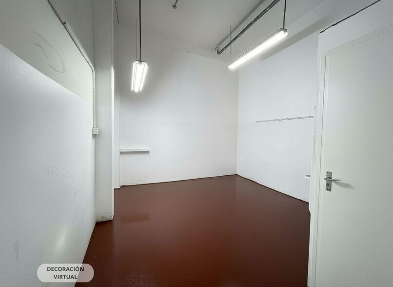 Retail in Zaragoza for sale - Interior Photo - Image 2 of 16