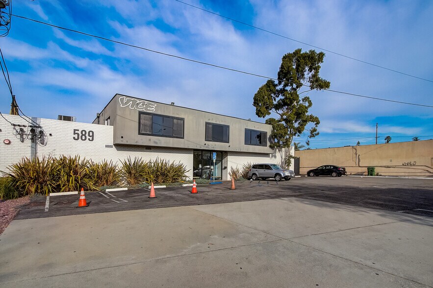 589-595 N Venice Blvd, Venice, CA for sale - Primary Photo - Image 1 of 19