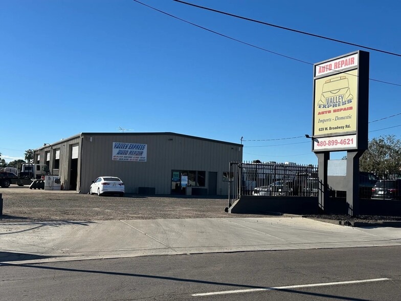639 W Broadway Rd, Mesa, AZ for lease - Building Photo - Image 1 of 3