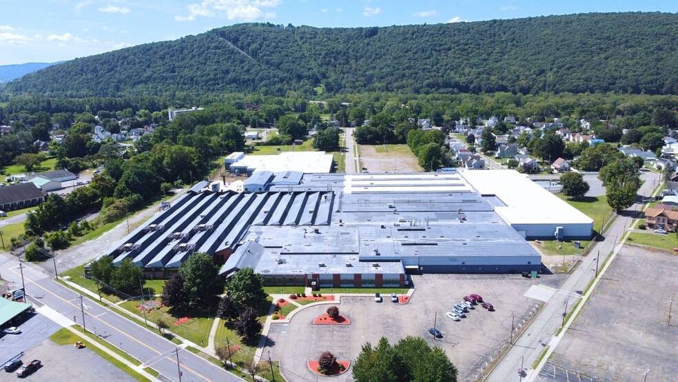 101 N Main St, Athens, PA for lease - Building Photo - Image 1 of 18