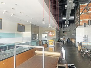 4101-4191 Tates Creek Centre Dr, Lexington, KY for lease Interior Photo- Image 1 of 4