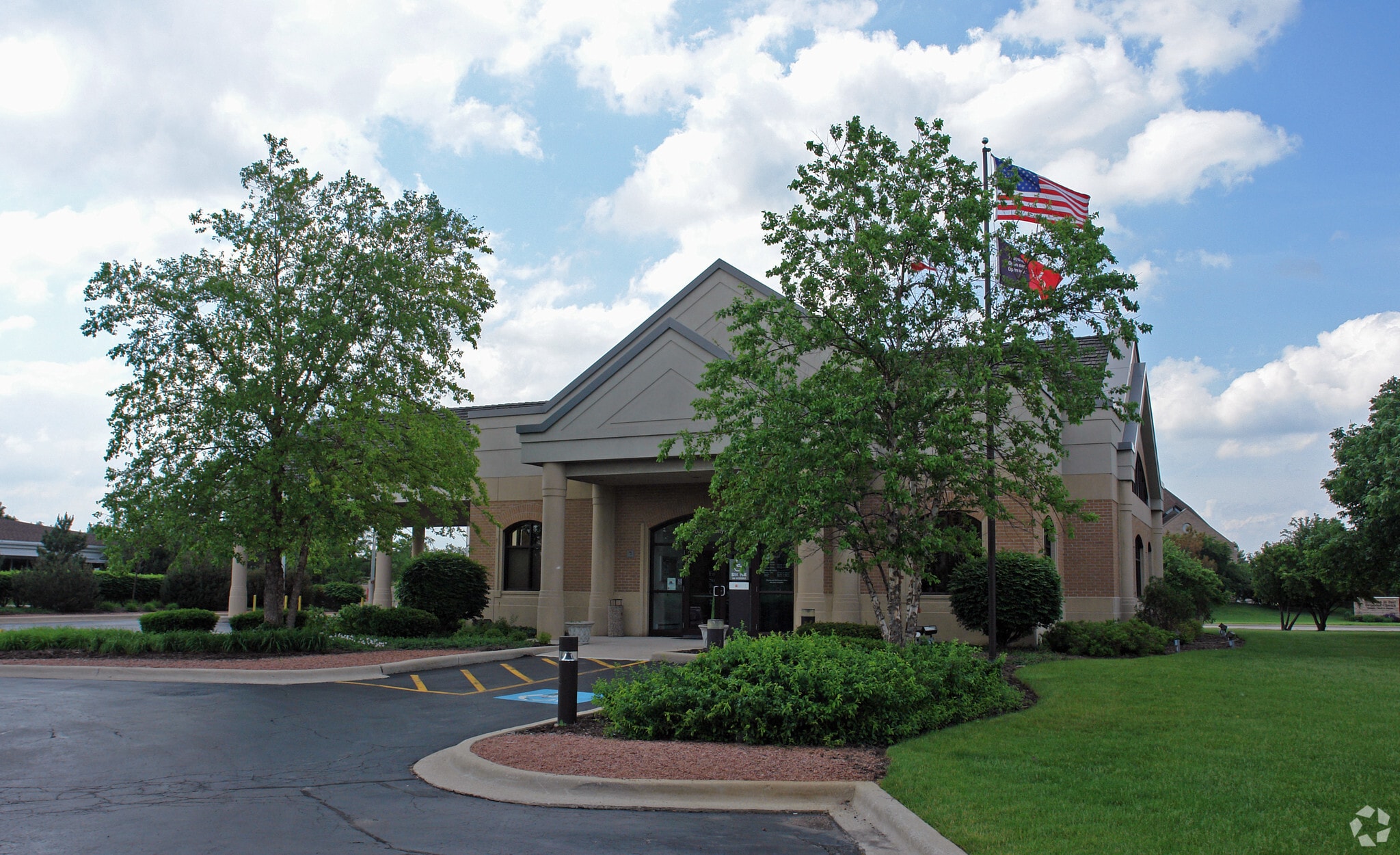 7000 S County Line Rd, Burr Ridge, IL for sale Primary Photo- Image 1 of 1