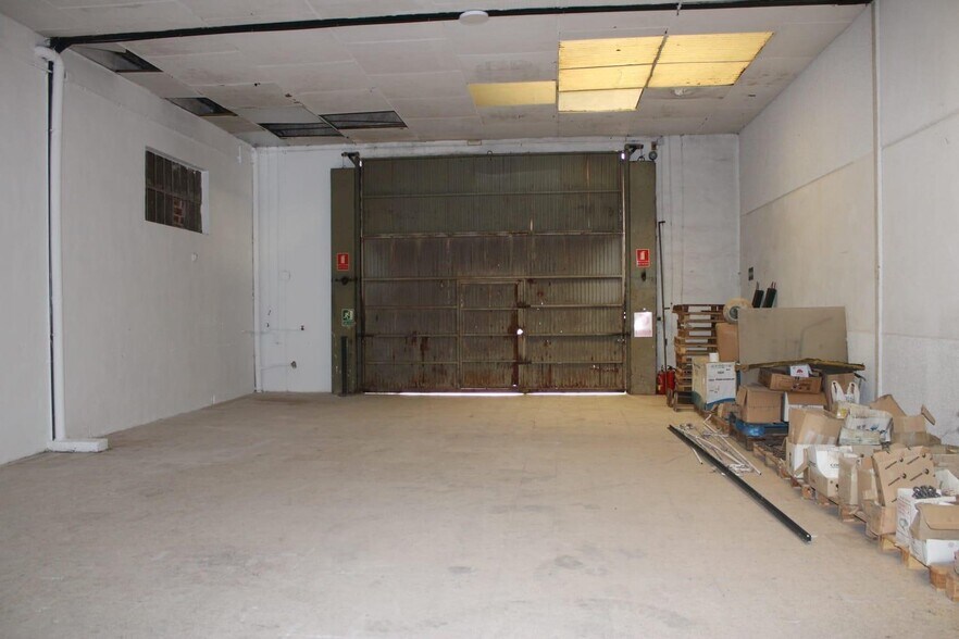 Industrial in Cáceres for sale - Building Photo - Image 2 of 17