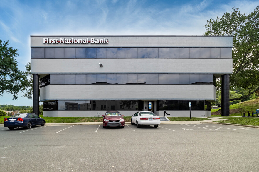 3710 University Dr, Durham, NC for lease - Building Photo - Image 3 of 16