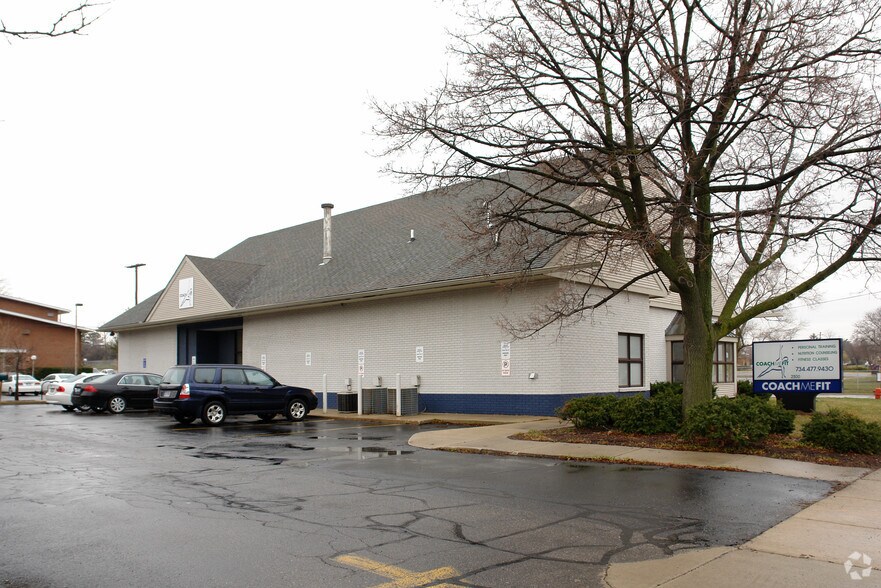 2300 E Stadium Blvd, Ann Arbor, MI for sale - Primary Photo - Image 1 of 1