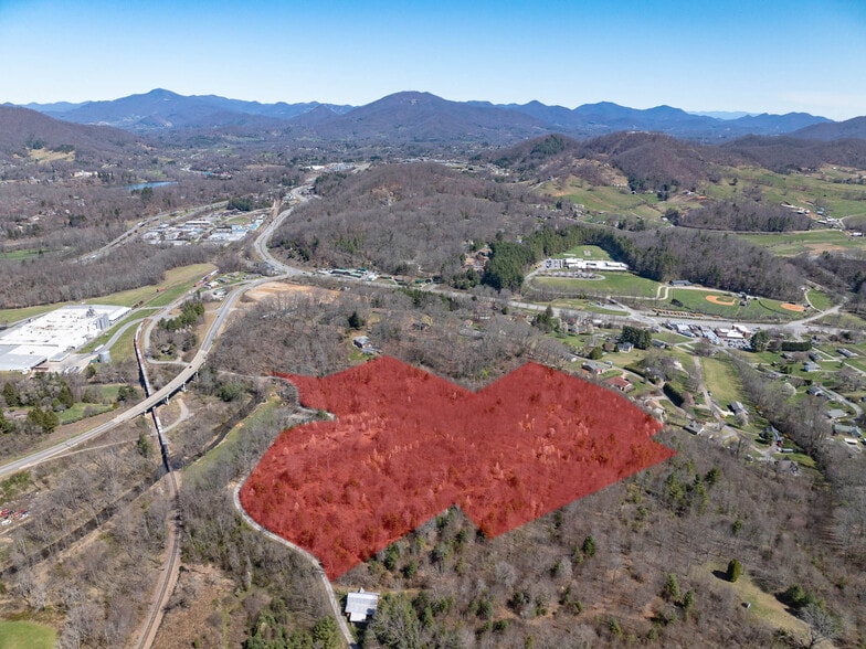 00 Woodland Dr, Waynesville, NC for sale - Building Photo - Image 2 of 19