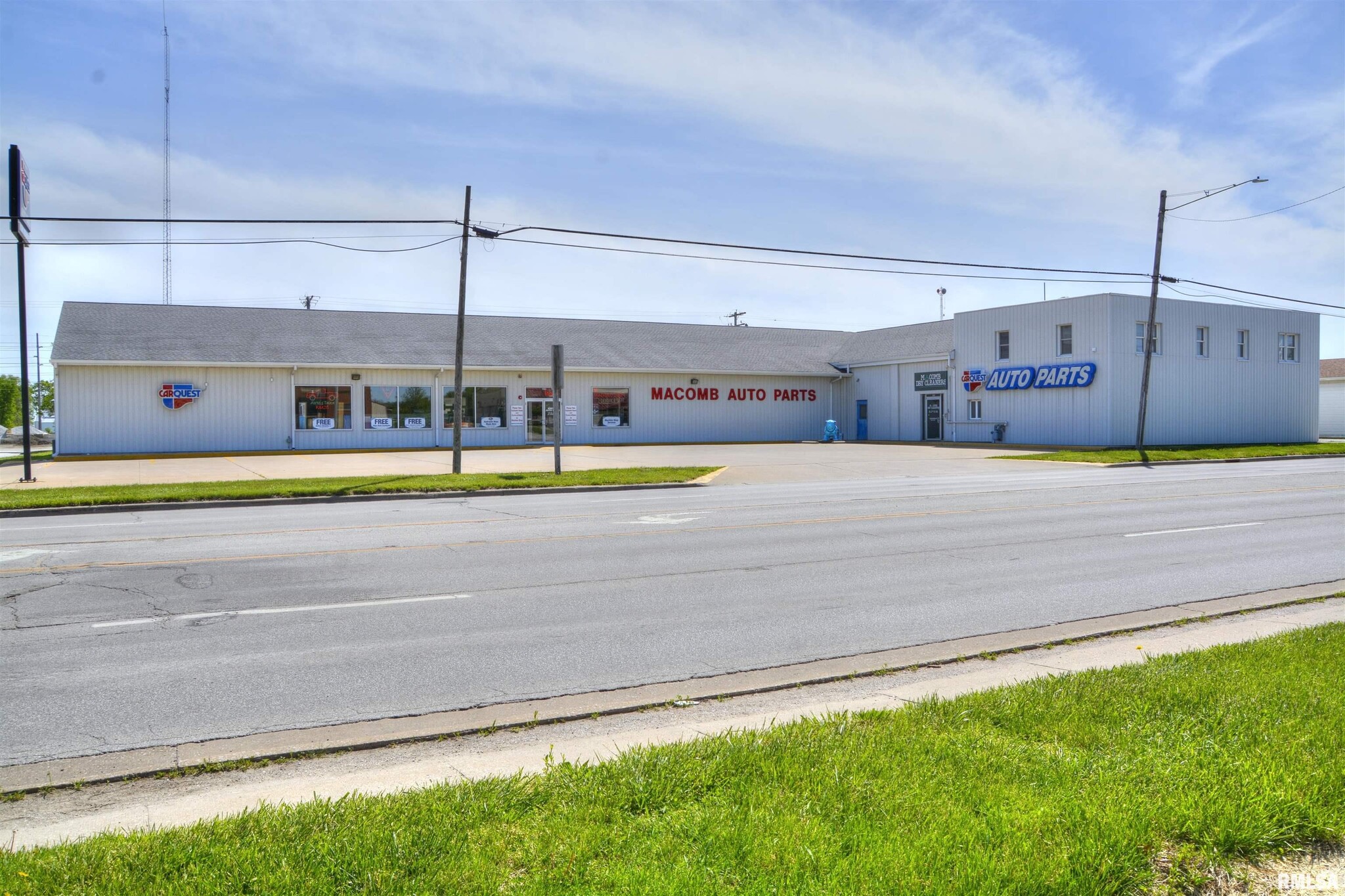 1215 W Jackson St, Macomb, IL for sale Building Photo- Image 1 of 24