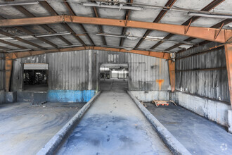 1061 Industrial Blvd, Lafayette, AL for lease Interior Photo- Image 2 of 6