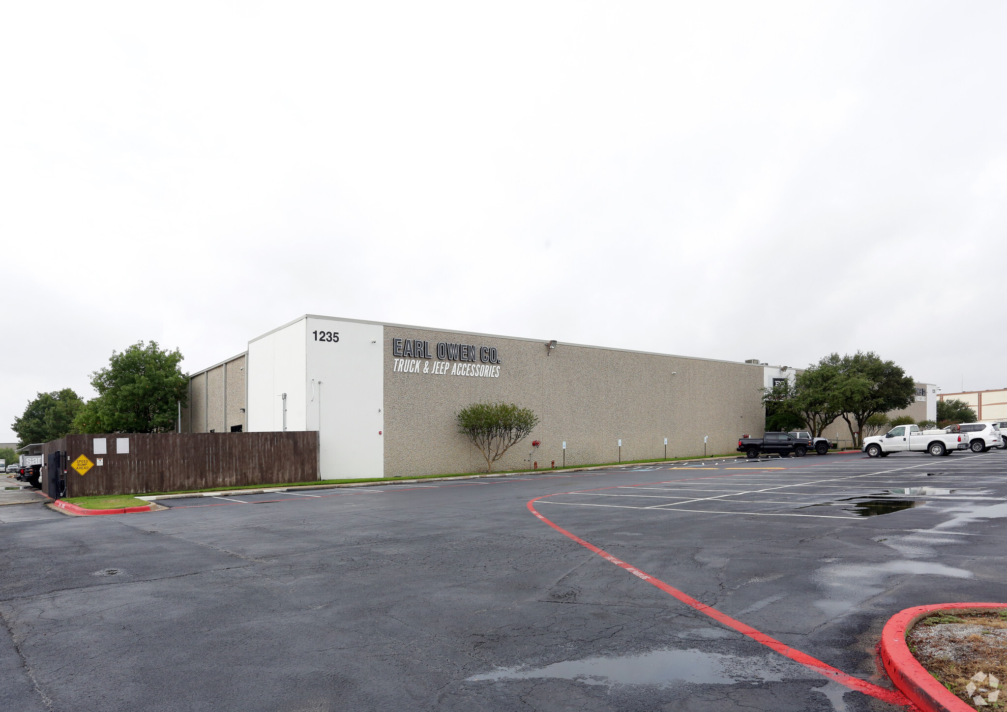 1235 W Trinity Mills Rd, Carrollton, TX for lease Primary Photo- Image 1 of 10