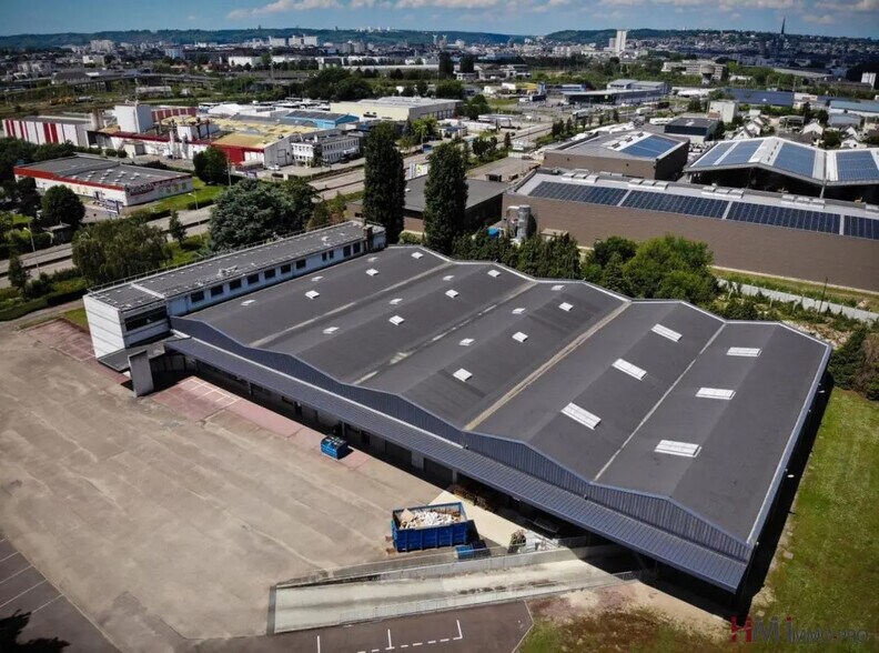 Office in Sotteville-lès-Rouen for lease - Aerial - Image 1 of 28
