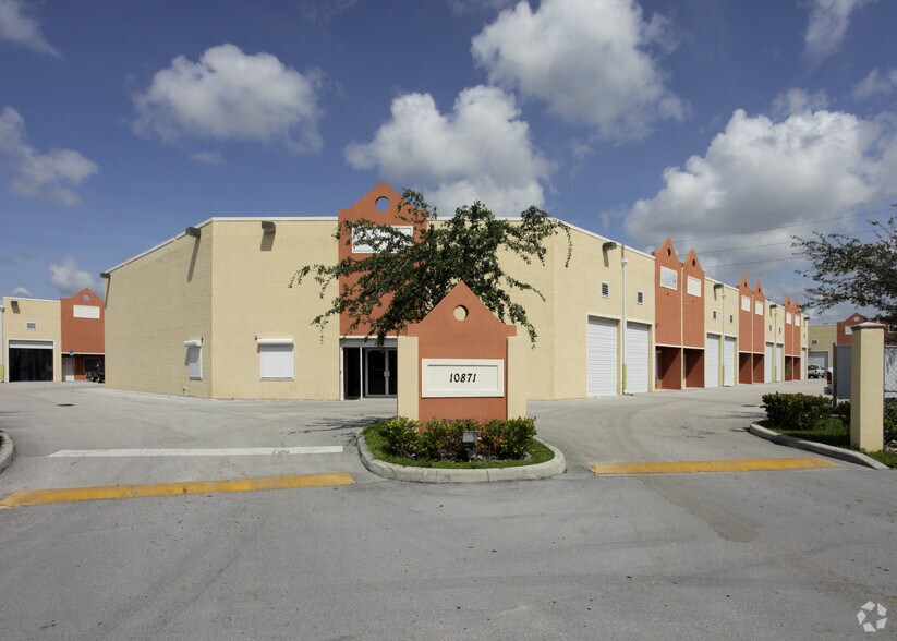 10871 SW 188th St, Miami, FL for sale - Primary Photo - Image 1 of 1