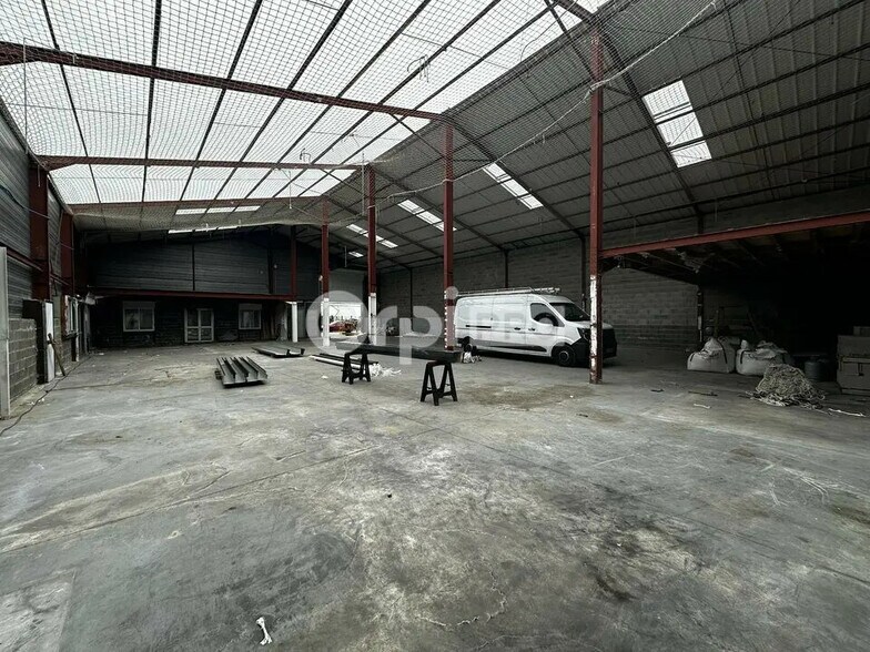 Office in Villefranche-sur-Saône for lease - Interior Photo - Image 2 of 5