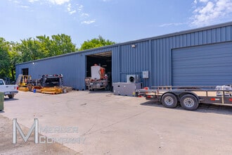 6917 Russell Curry Rd, Arlington, TX for lease Building Photo- Image 2 of 5