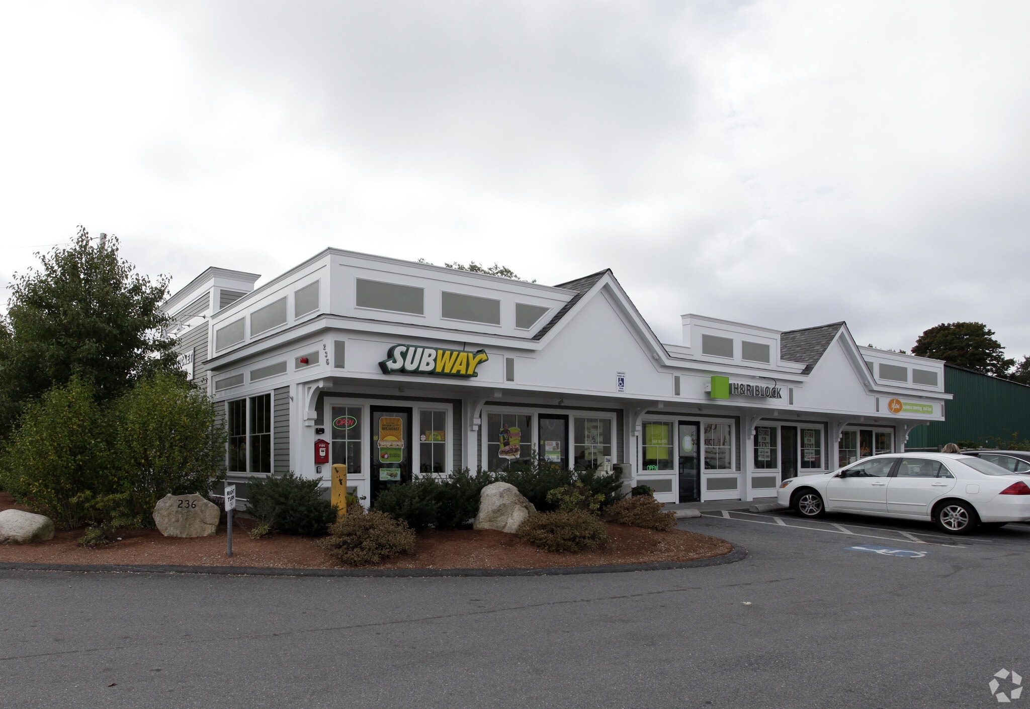 236-242 Teaticket Hwy, East Falmouth, MA for lease Primary Photo- Image 1 of 5