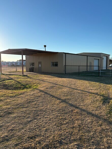 4447 W State Highway 71, La Grange, TX for sale - Building Photo - Image 1 of 1