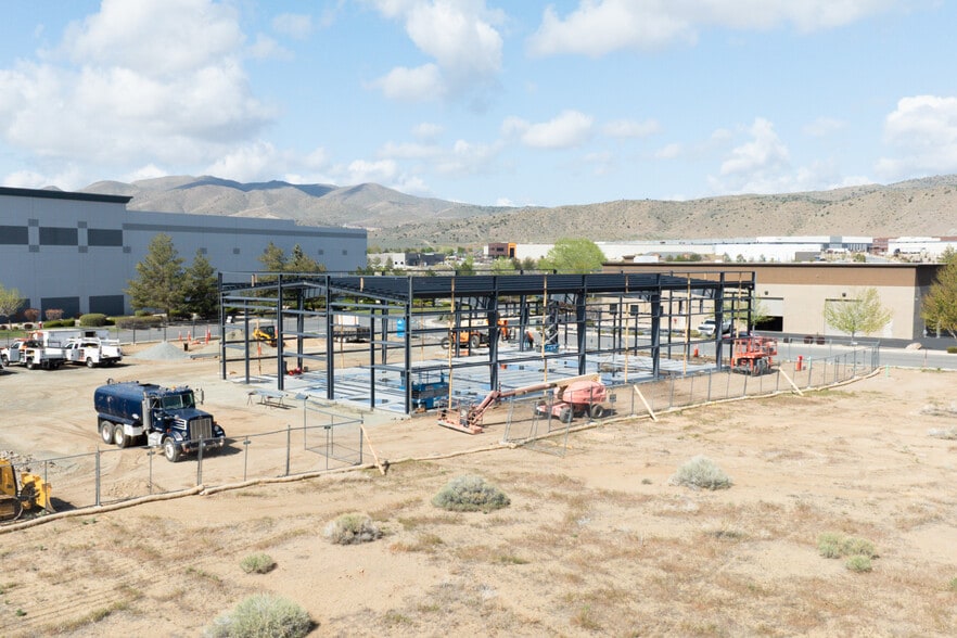 140 Design Place, Sparks, NV for lease - Building Photo - Image 3 of 5