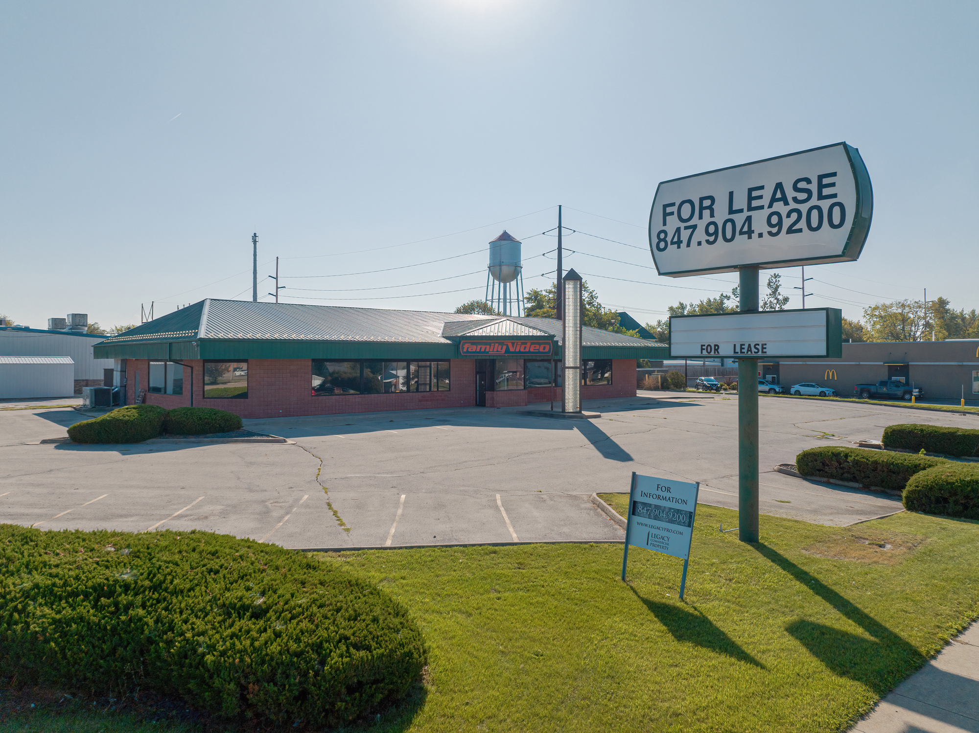 730 West St, Grinnell, IA for lease Building Photo- Image 1 of 8