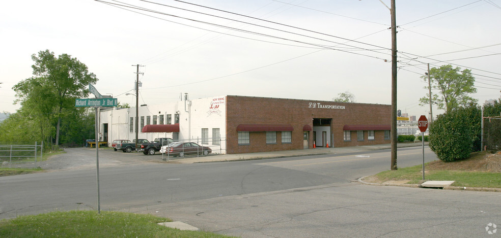 3131 Richard Arrington Jr Blvd N, Birmingham, AL for lease - Building Photo - Image 2 of 5