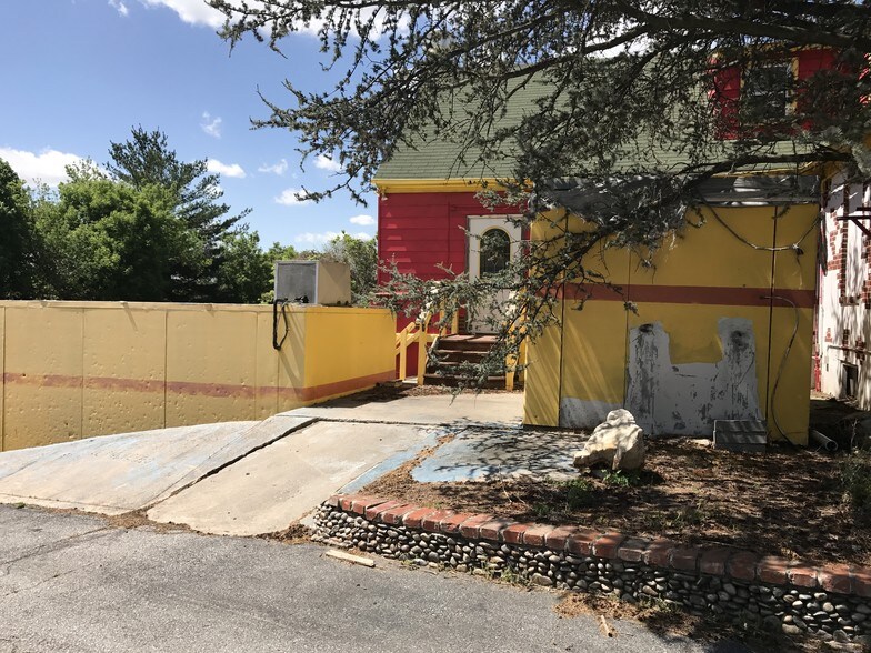 341 Gap Newport Pike, Avondale, PA for sale - Building Photo - Image 1 of 1