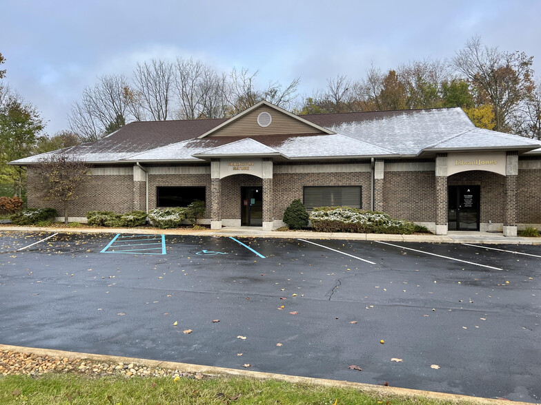 1514 E Bristol St, Elkhart, IN for lease - Building Photo - Image 1 of 2