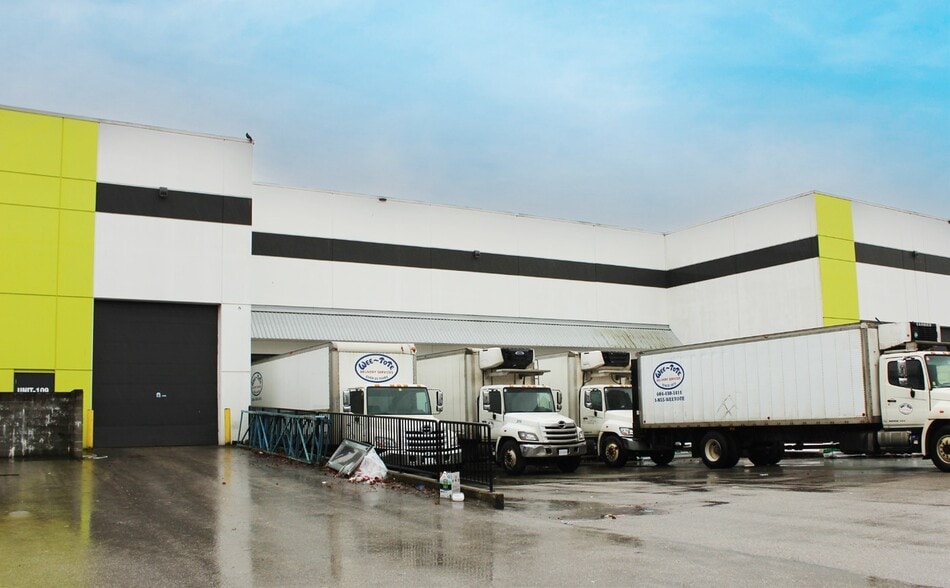 8218 N Fraser Way, Burnaby, BC for lease - Building Photo - Image 2 of 7