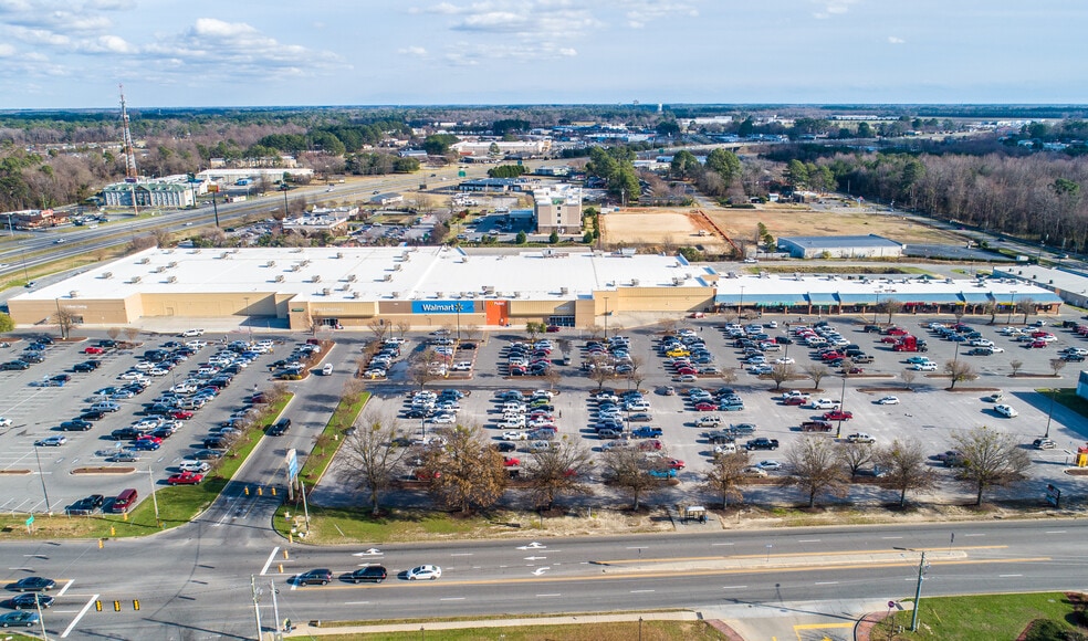 1002 N Spence Ave, Goldsboro, NC for lease - Primary Photo - Image 1 of 2