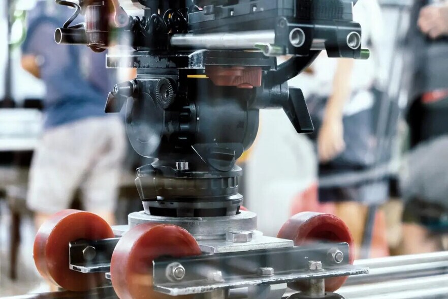 Flex in Igny for sale - Building Photo - Image 2 of 4