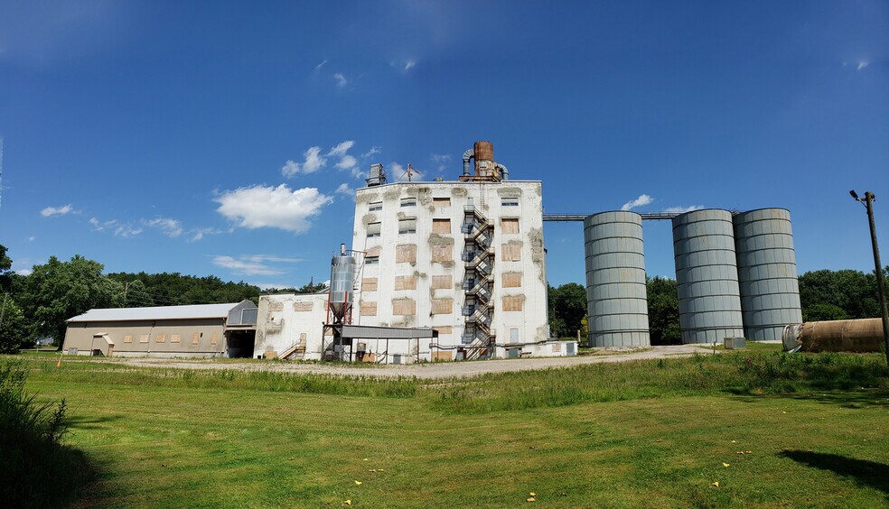 945 Mill Rd, Loudonville, OH 44842