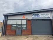 Babbage Rd, Stevenage HRT - Warehouse