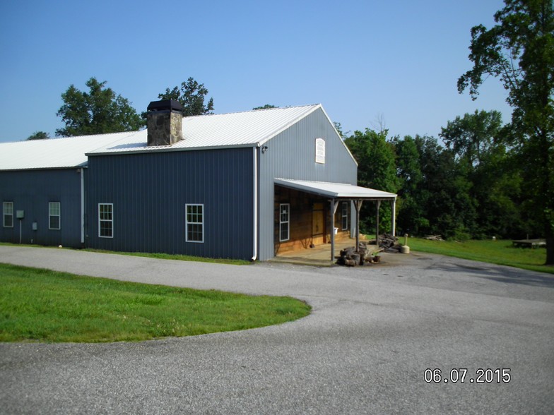 2836 Skitts Mountain Rd, Cleveland, GA for sale - Primary Photo - Image 1 of 1