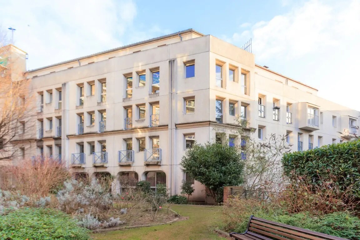 Office in Rouen for lease Building Photo- Image 1 of 12