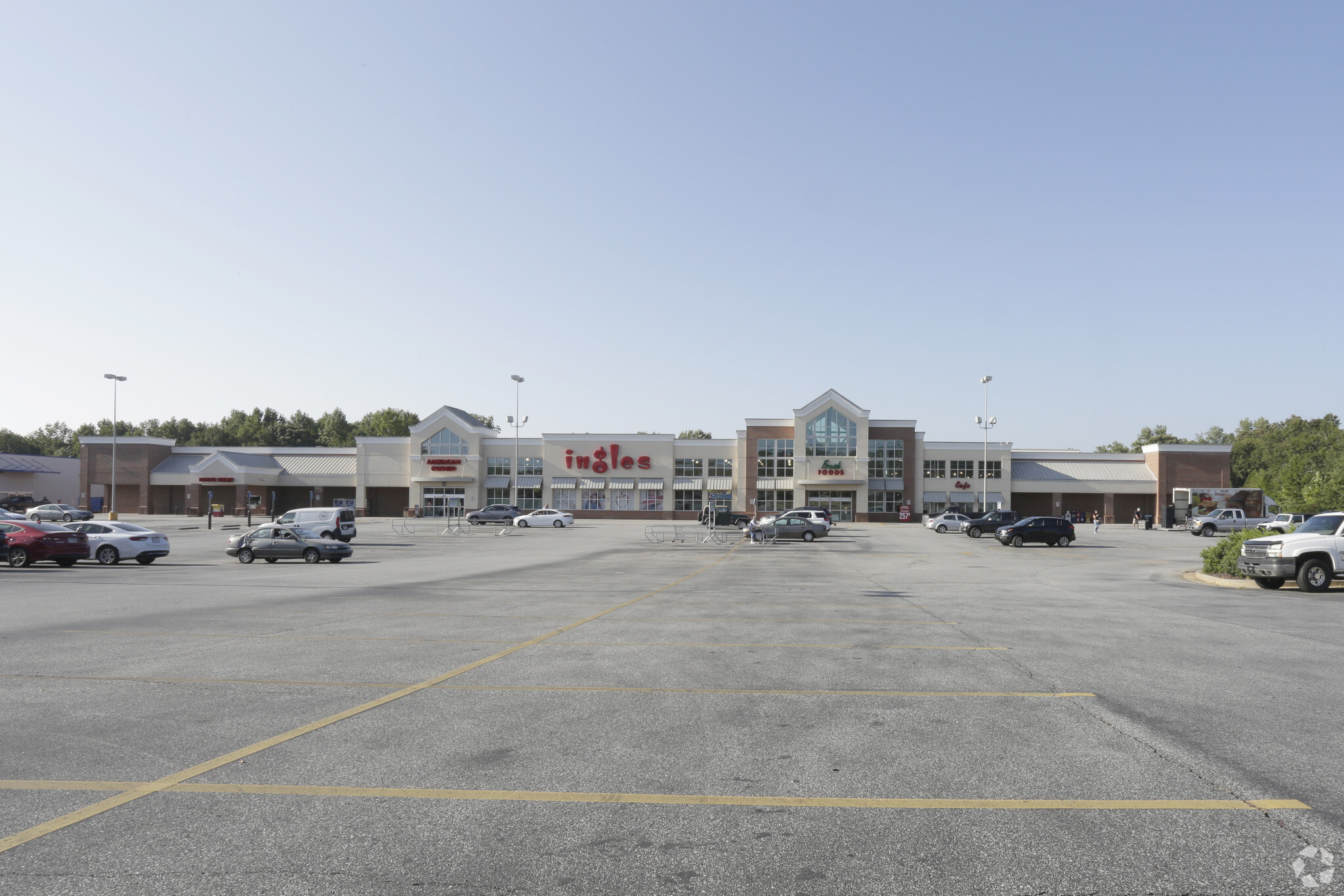 1070 E Franklin St, Hartwell, GA for lease Primary Photo- Image 1 of 7