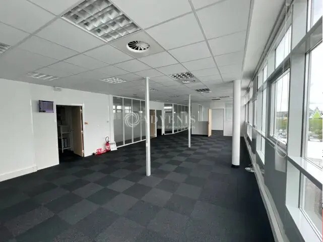 Office in Metz for lease - Interior Photo - Image 3 of 12