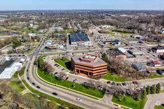 555 W Crosstown Pky, Kalamazoo, MI - aerial  map view