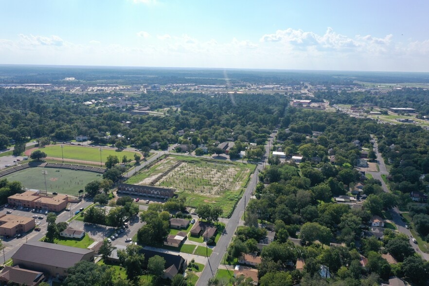 1401 16th Street, Huntsville, TX for sale - Building Photo - Image 3 of 7