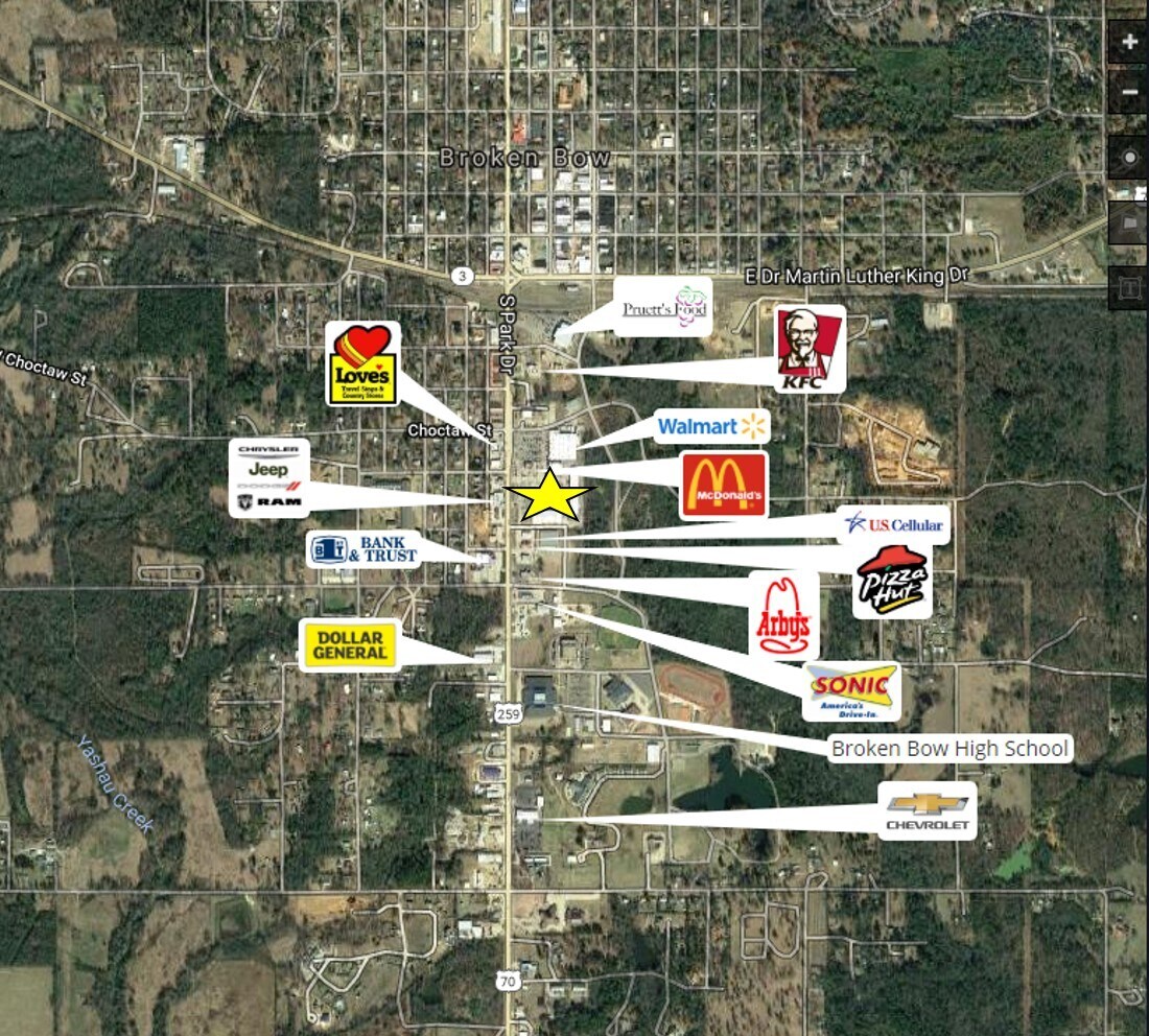 601659 S Park Dr, Broken Bow, OK 74728 South Park Shopping Center