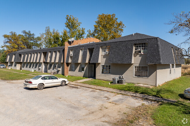 More details for 1005 Airport Rd, Fulton, KY - Multifamily for Sale