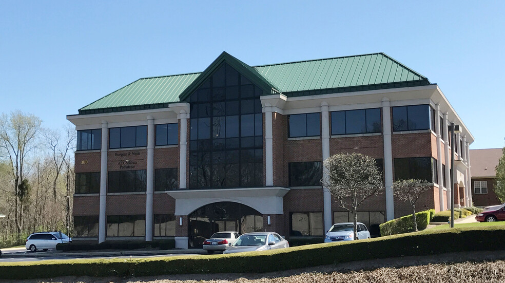 400 Blankenbaker Pky, Louisville, KY for lease - Building Photo - Image 1 of 11