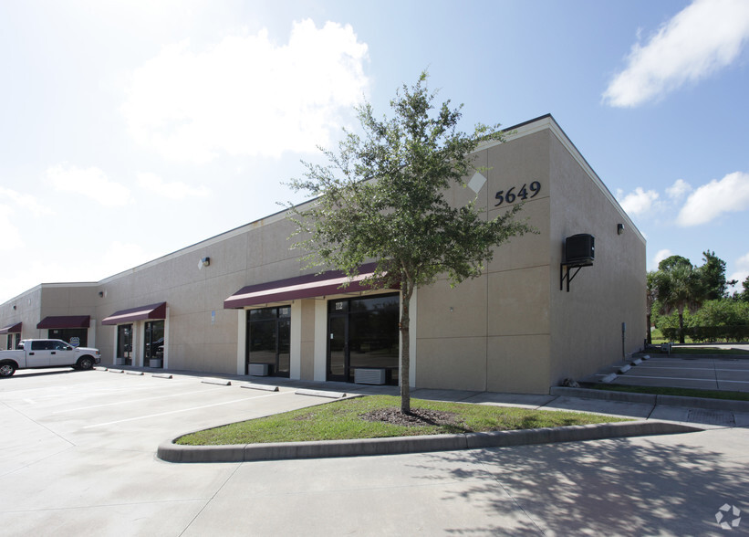 5649 W 2nd St, Lehigh Acres, FL for sale - Primary Photo - Image 1 of 1