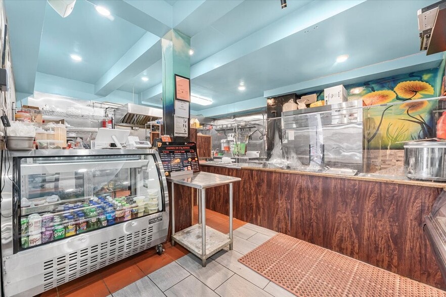 1 W 137th St, New York, NY for lease - Building Photo - Image 3 of 12