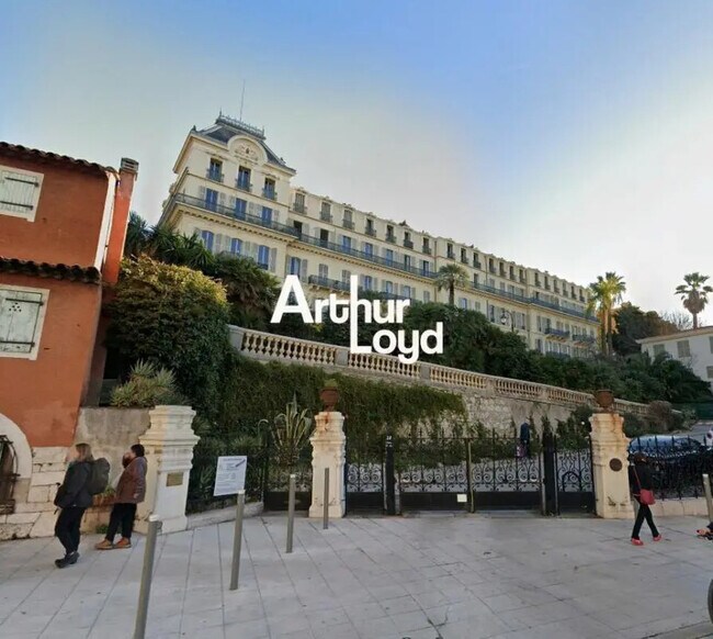 Location Bureaux 274 m²