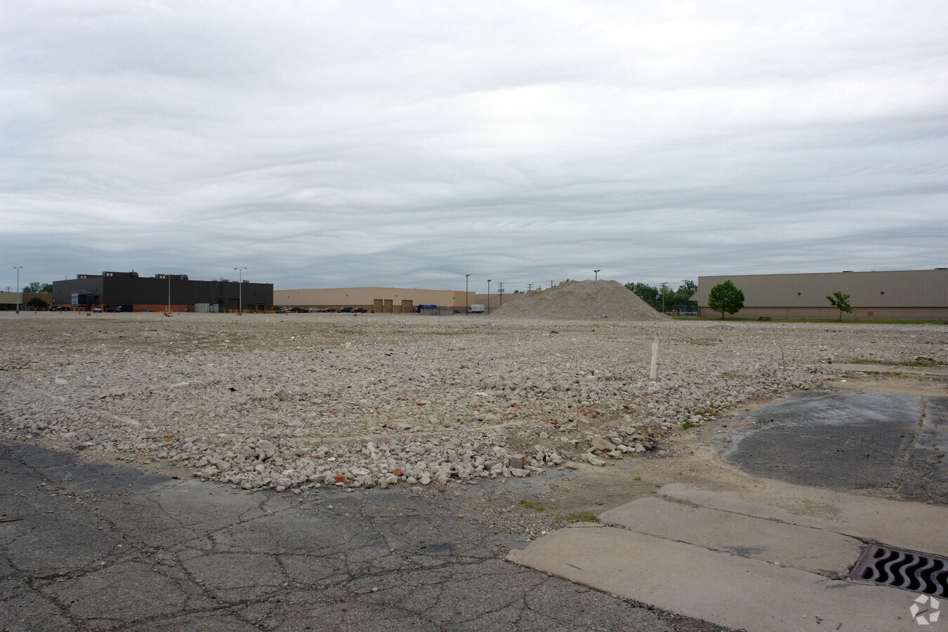 945 Stephenson Hwy, Troy, MI 48083 Land for Sale