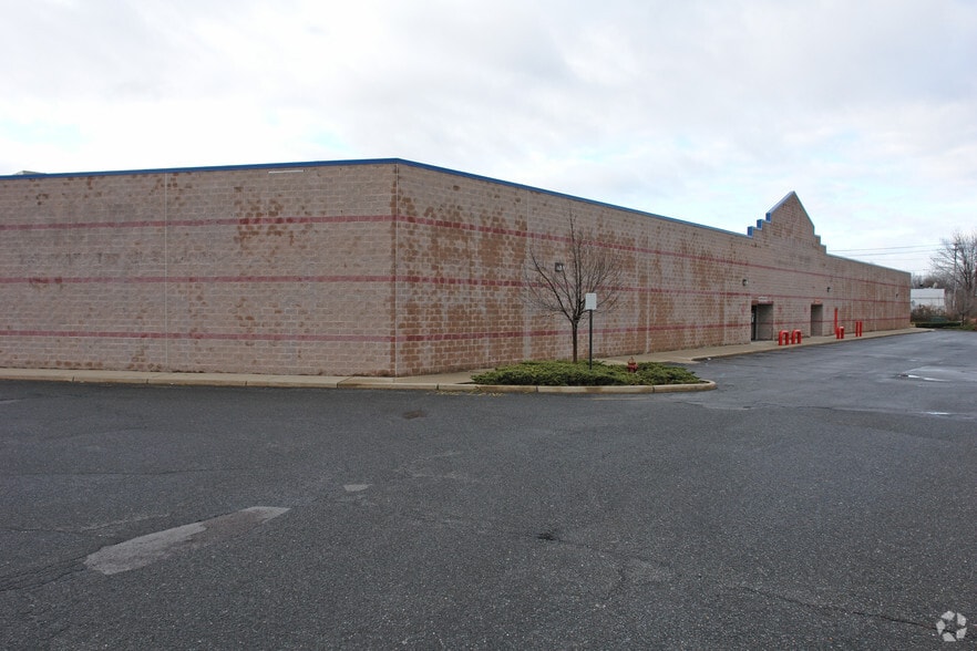 30 A & S Dr, Paramus, NJ for lease - Building Photo - Image 3 of 3