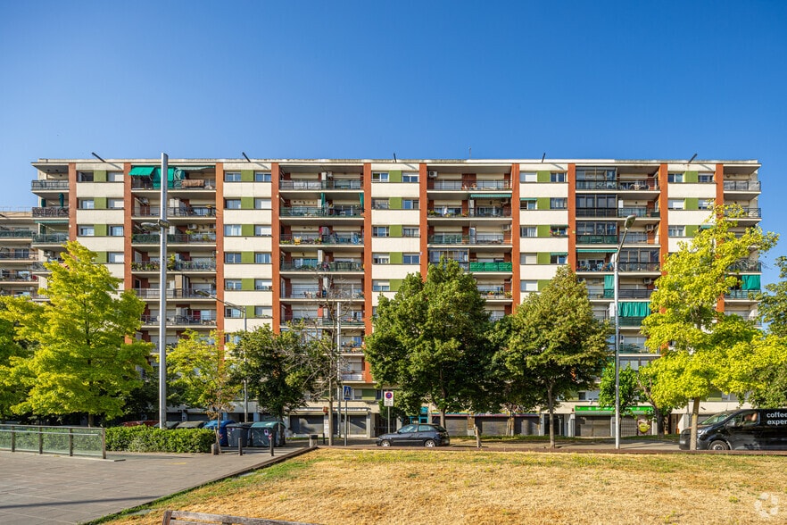 Retail in Rubí, Barcelona for lease - Primary Photo - Image 1 of 5